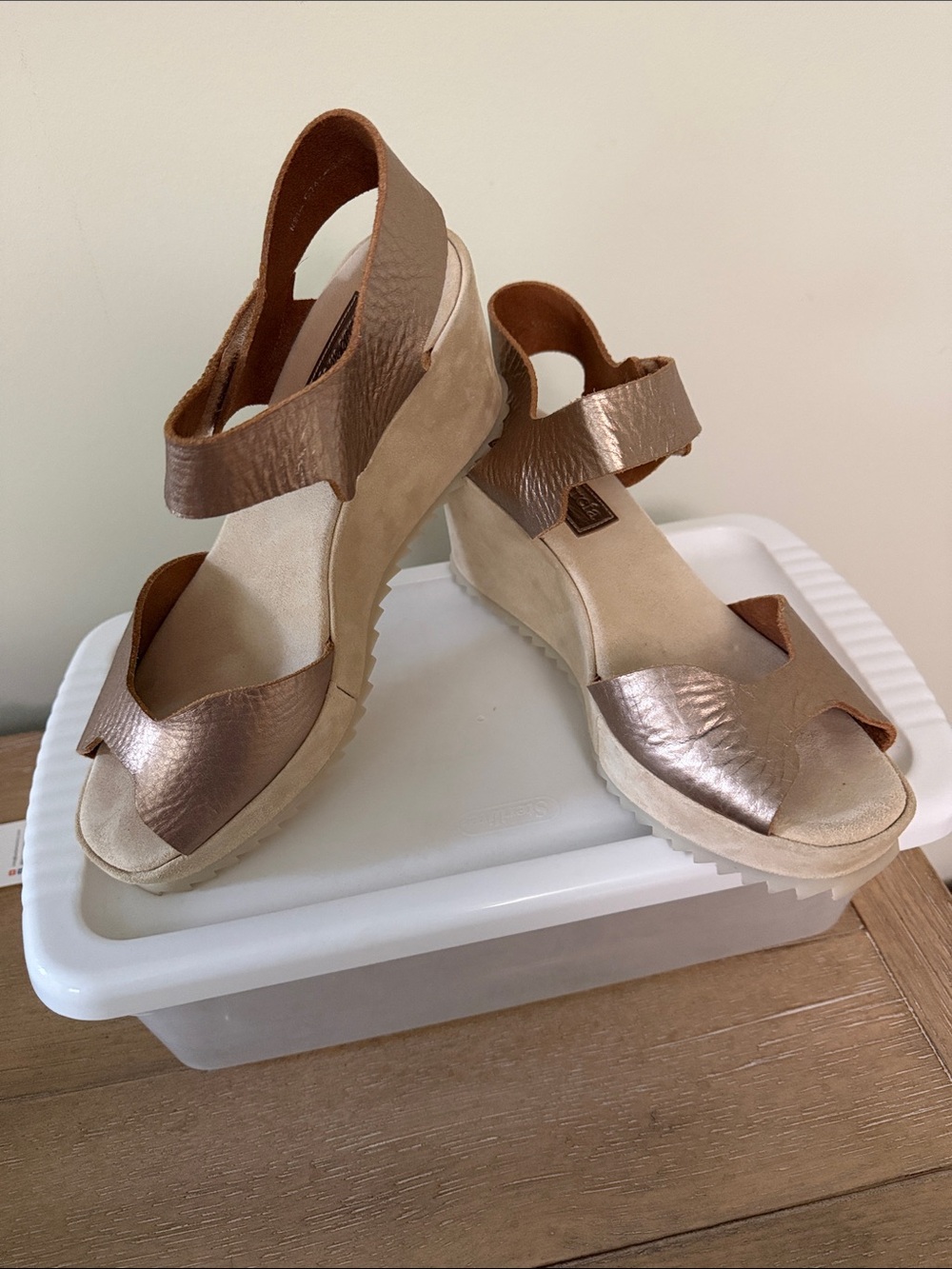Pedro Garcia Size 8 platform rose gold sandal